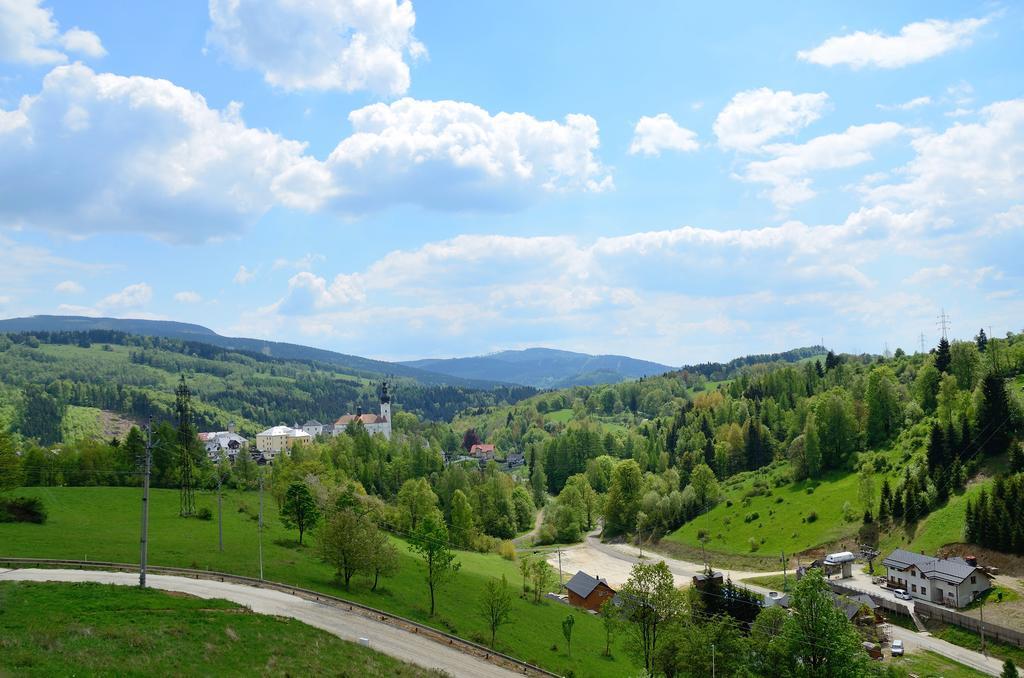 Penzion Na Vrsku Hotel Branna Luaran gambar